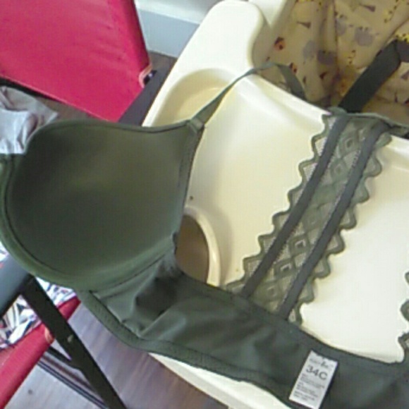 Bra - Picture 3 of 4